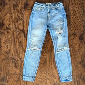 KanCan Light Blue Distressed Skinny Jeans, size 25